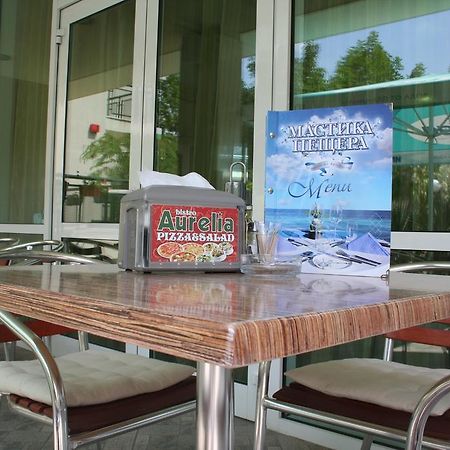 Family Hotel Aurelia Pantai Sunny Luaran gambar
