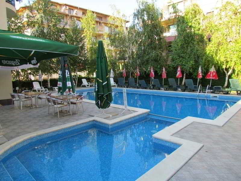 Family Hotel Aurelia Pantai Sunny Luaran gambar