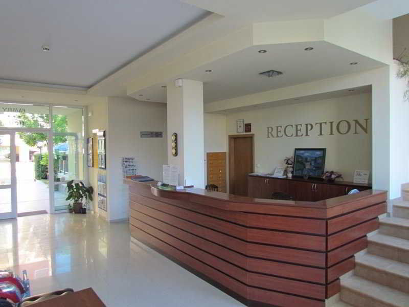 Family Hotel Aurelia Pantai Sunny Luaran gambar
