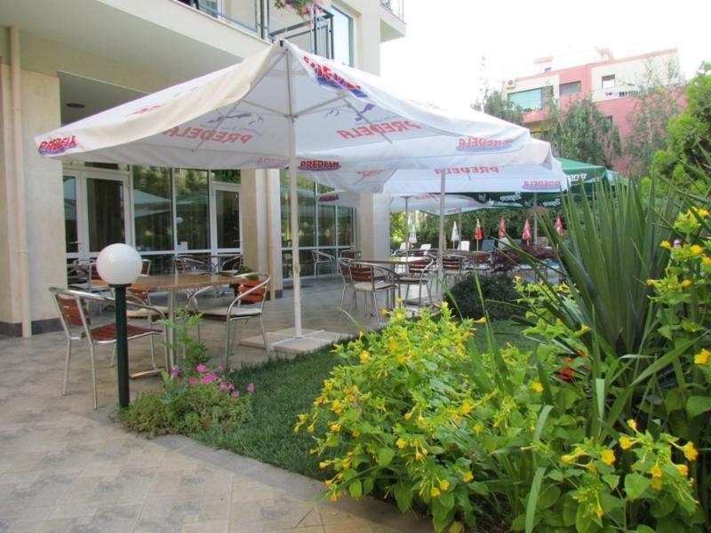 Family Hotel Aurelia Pantai Sunny Luaran gambar