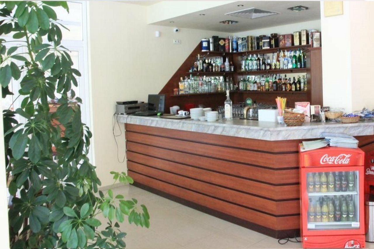 Family Hotel Aurelia Pantai Sunny Luaran gambar