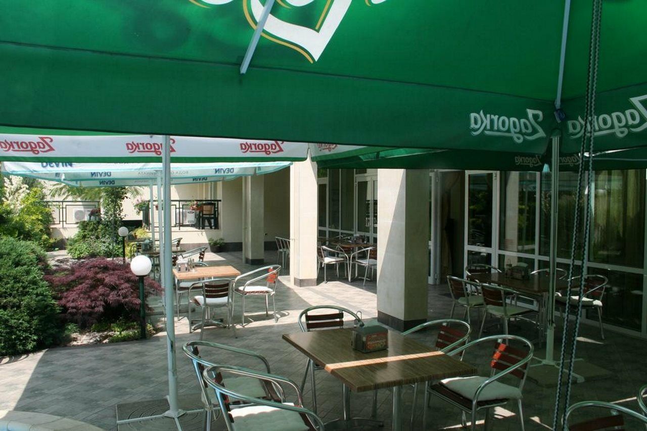 Family Hotel Aurelia Pantai Sunny Luaran gambar